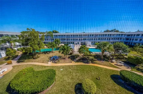 15610 NE 6th Avenue Miami FL 33162