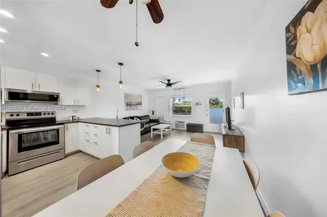 15610 NE 6th Avenue Miami FL 33162