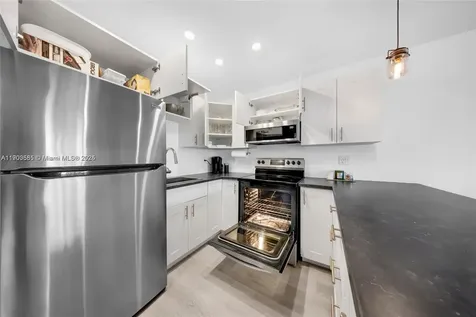15610 NE 6th Avenue Miami FL 33162