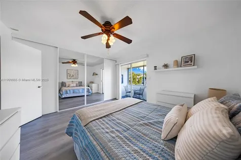 15610 NE 6th Avenue Miami FL 33162
