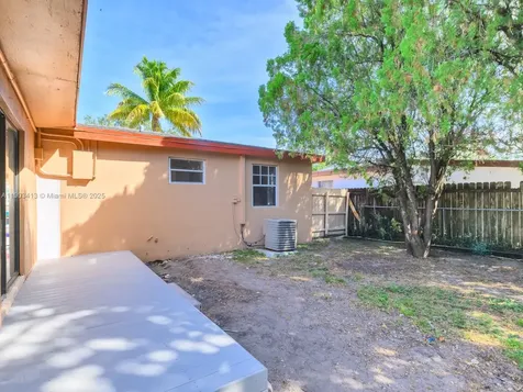 6238 SW 24th Street Miramar FL 33023