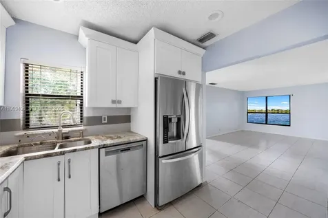 2741 S Carambola Circle S Coconut Creek FL 33066