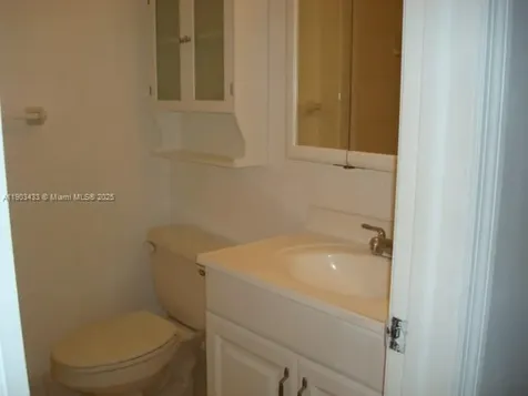18230 Mediterranean Bl Hialeah FL 33015