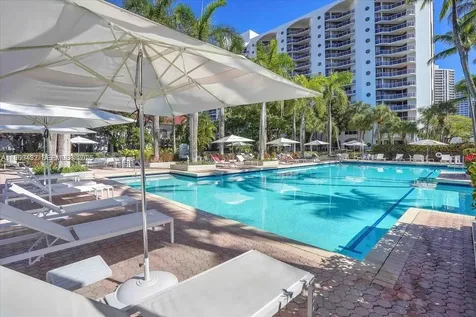 3610 Yacht Club Drive Aventura FL 33180
