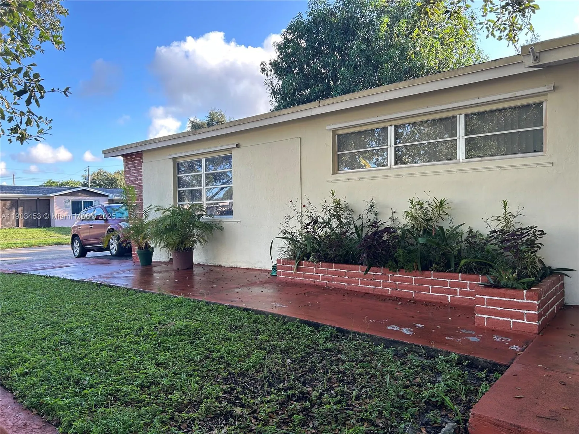 7040 Thomas Street Hollywood FL 33024