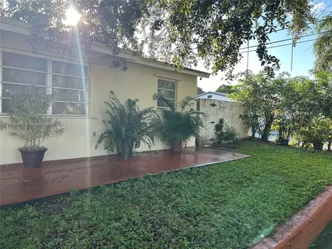 7040 Thomas Street Hollywood FL 33024