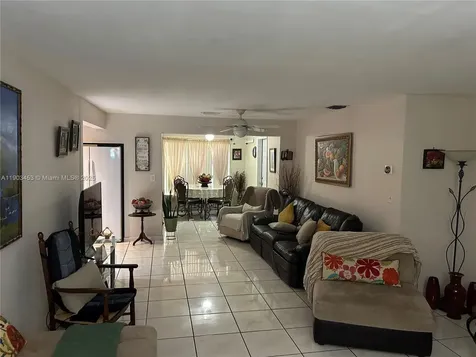7040 Thomas Street Hollywood FL 33024