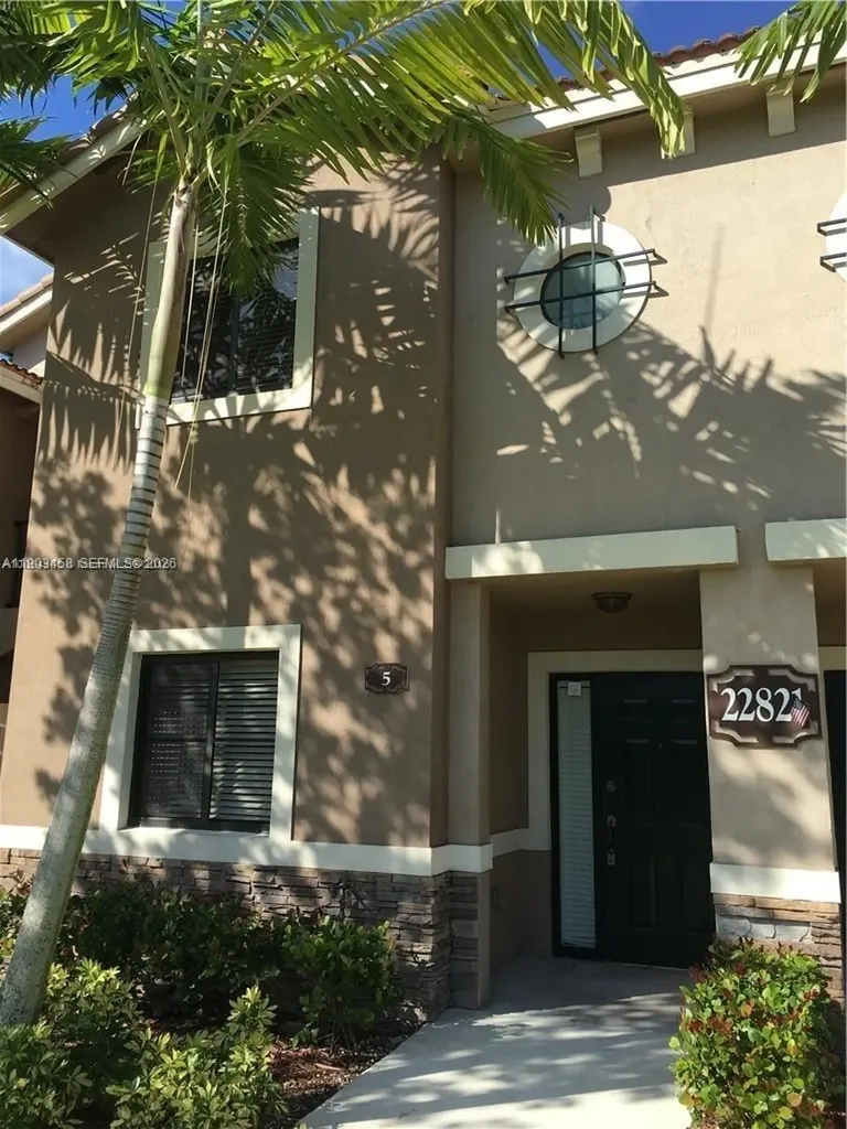 22821 SW 88th Place Cutler Bay FL 33190