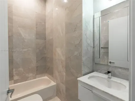 18501 Collins Avenue Sunny Isles Beach FL 33160