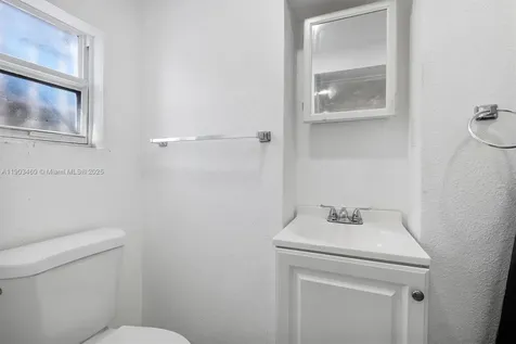 7231 SW 6th Street Miami FL 33144
