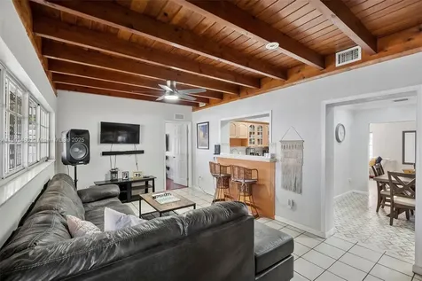 7231 SW 6th Street Miami FL 33144