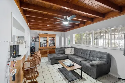 7231 SW 6th Street Miami FL 33144