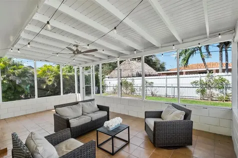 7231 SW 6th Street Miami FL 33144