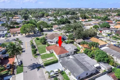 7231 SW 6th Street Miami FL 33144