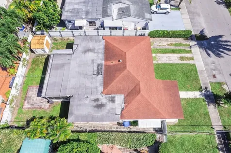 7231 SW 6th Street Miami FL 33144