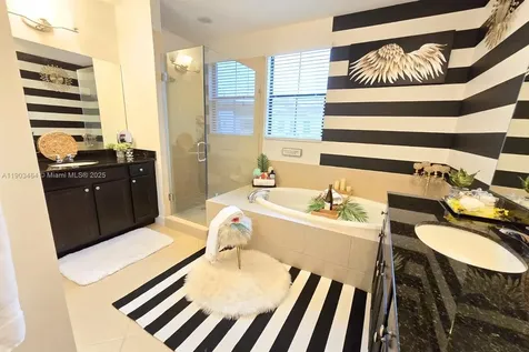 2954 NW 124th Way Sunrise FL 33323