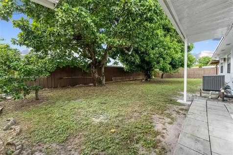 19700 NW 48th Avenue Miami Gardens FL 33055