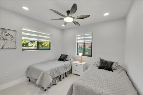 6021 SW 19th Street Miami FL 33155