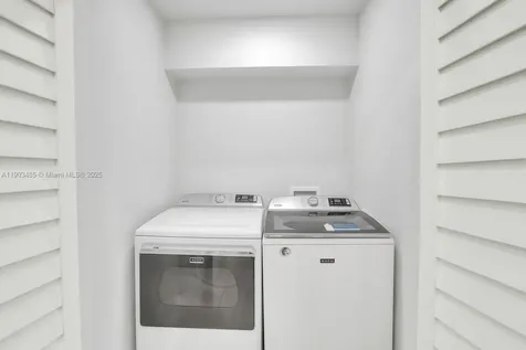 6021 SW 19th Street Miami FL 33155