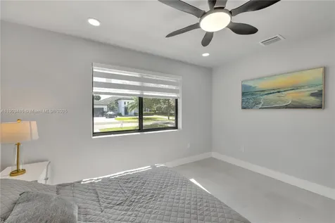 6021 SW 19th Street Miami FL 33155