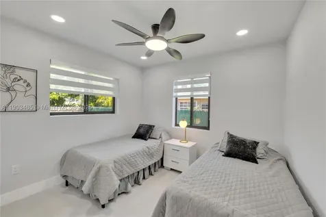 6021 SW 19th Street Miami FL 33155