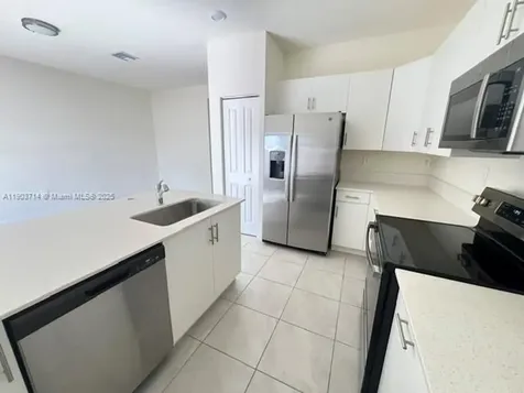 3304 W 114th Terrace Hialeah FL 33018