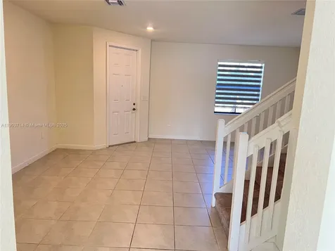 3304 W 114th Terrace Hialeah FL 33018