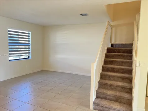 3304 W 114th Terrace Hialeah FL 33018