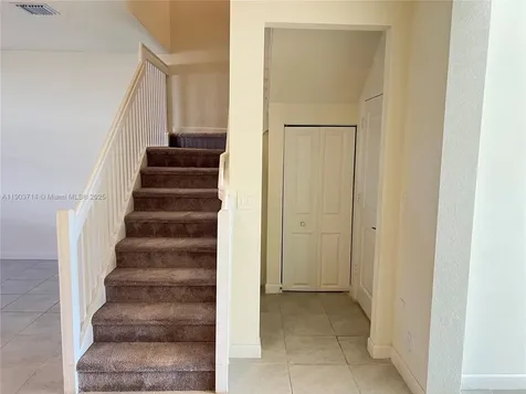 3304 W 114th Terrace Hialeah FL 33018