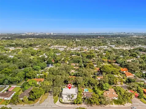 3661 SW 9th Terrace Miami FL 33135