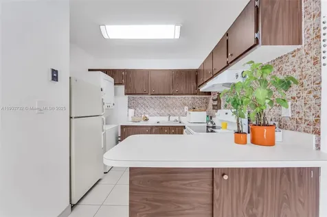 3661 SW 9th Terrace Miami FL 33135