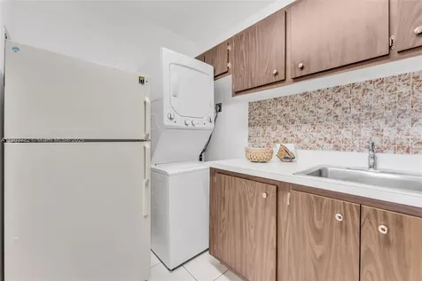 3661 SW 9th Terrace Miami FL 33135