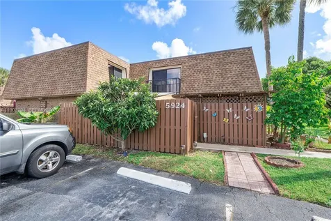 5924 NW 54th Lane Tamarac FL 33319