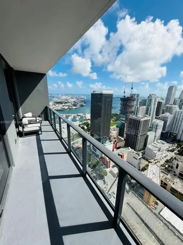 159 NE 6th Street Miami FL 33132