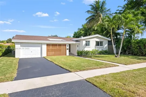 3207 Wilson Street Hollywood FL 33021