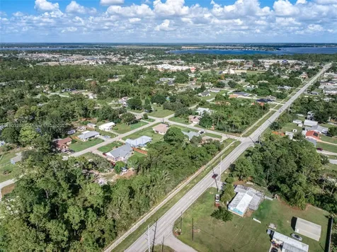 3208 Thunderbird Road Sebring FL 33872