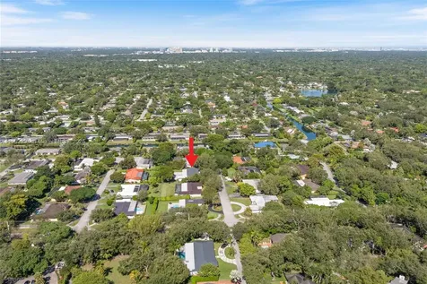 14270 SW 73rd Avenue Palmetto Bay FL 33158