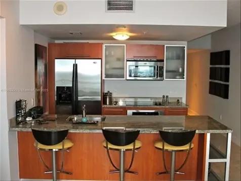 185 SW 7 Street Miami FL 33130