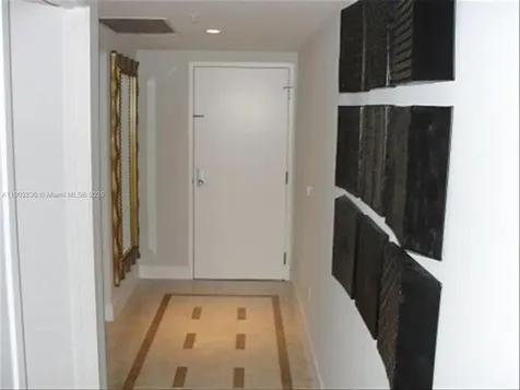 185 SW 7 Street Miami FL 33130