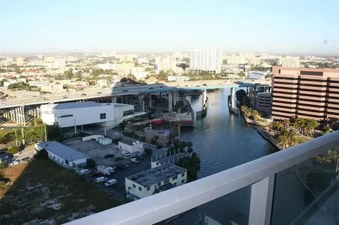 185 SW 7 Street Miami FL 33130