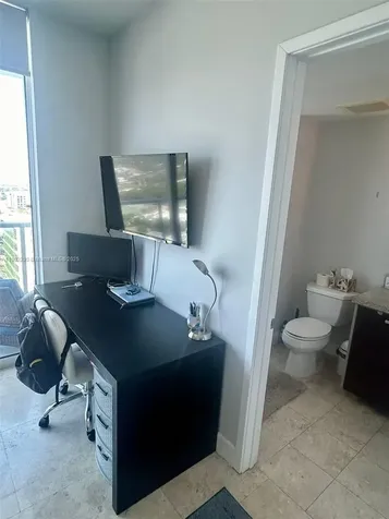 185 SW 7 Street Miami FL 33130