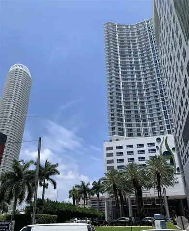 185 SW 7 Street Miami FL 33130