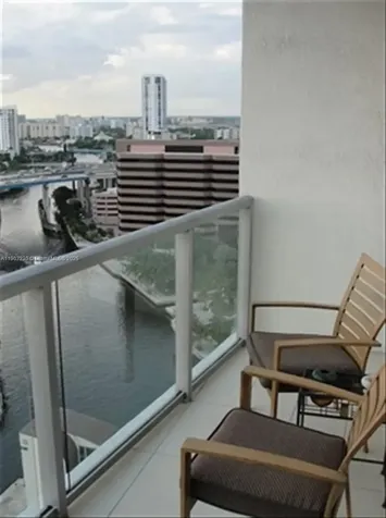 185 SW 7 Street Miami FL 33130