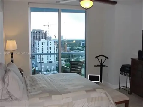 185 SW 7 Street Miami FL 33130