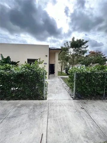10274 SW 180th Street Miami FL 33157