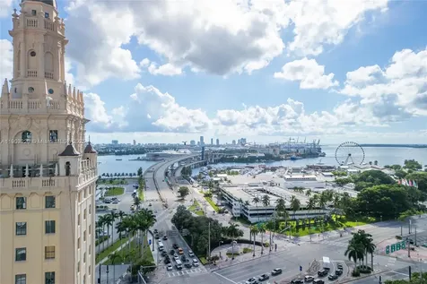 159 NE 6th Street Miami FL 33132