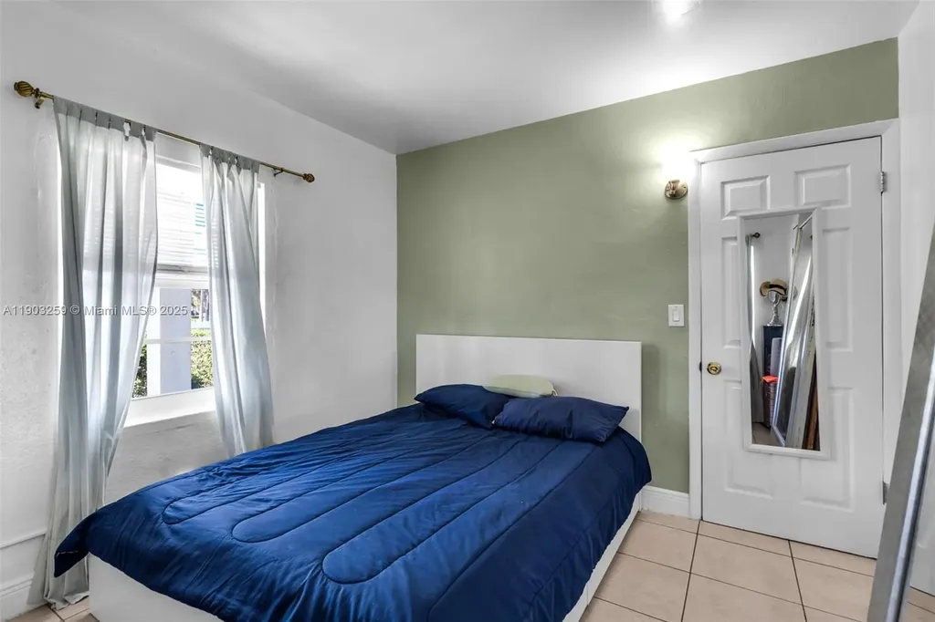 844 NW 15th Avenue Fort Lauderdale FL 33311