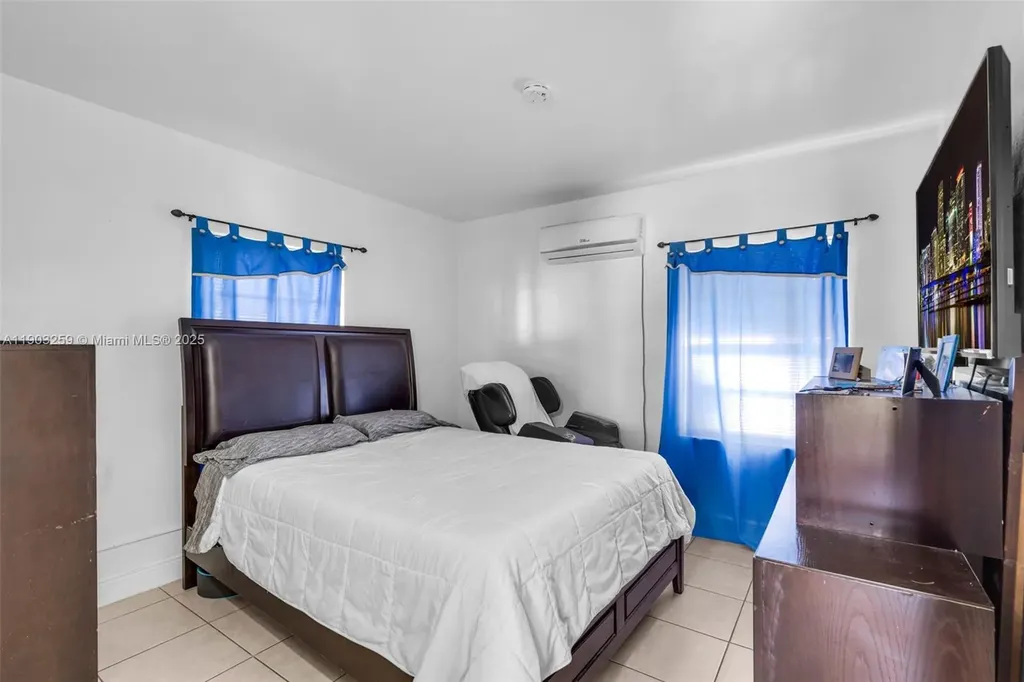 844 NW 15th Avenue Fort Lauderdale FL 33311