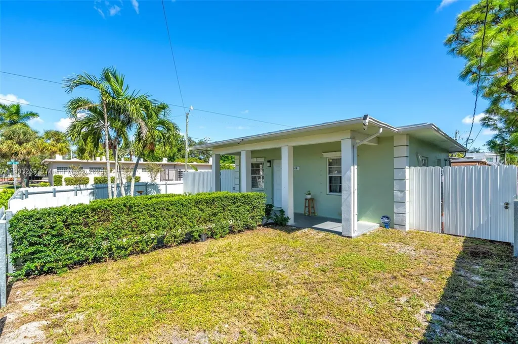 844 NW 15th Avenue Fort Lauderdale FL 33311