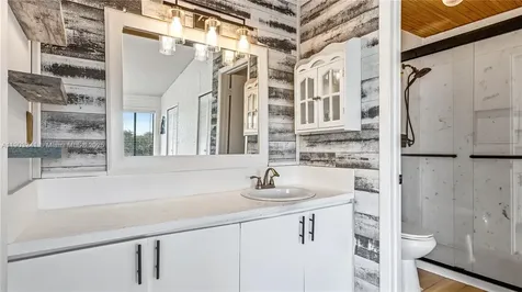 21808 SW 99th Avenue Cutler Bay FL 33190